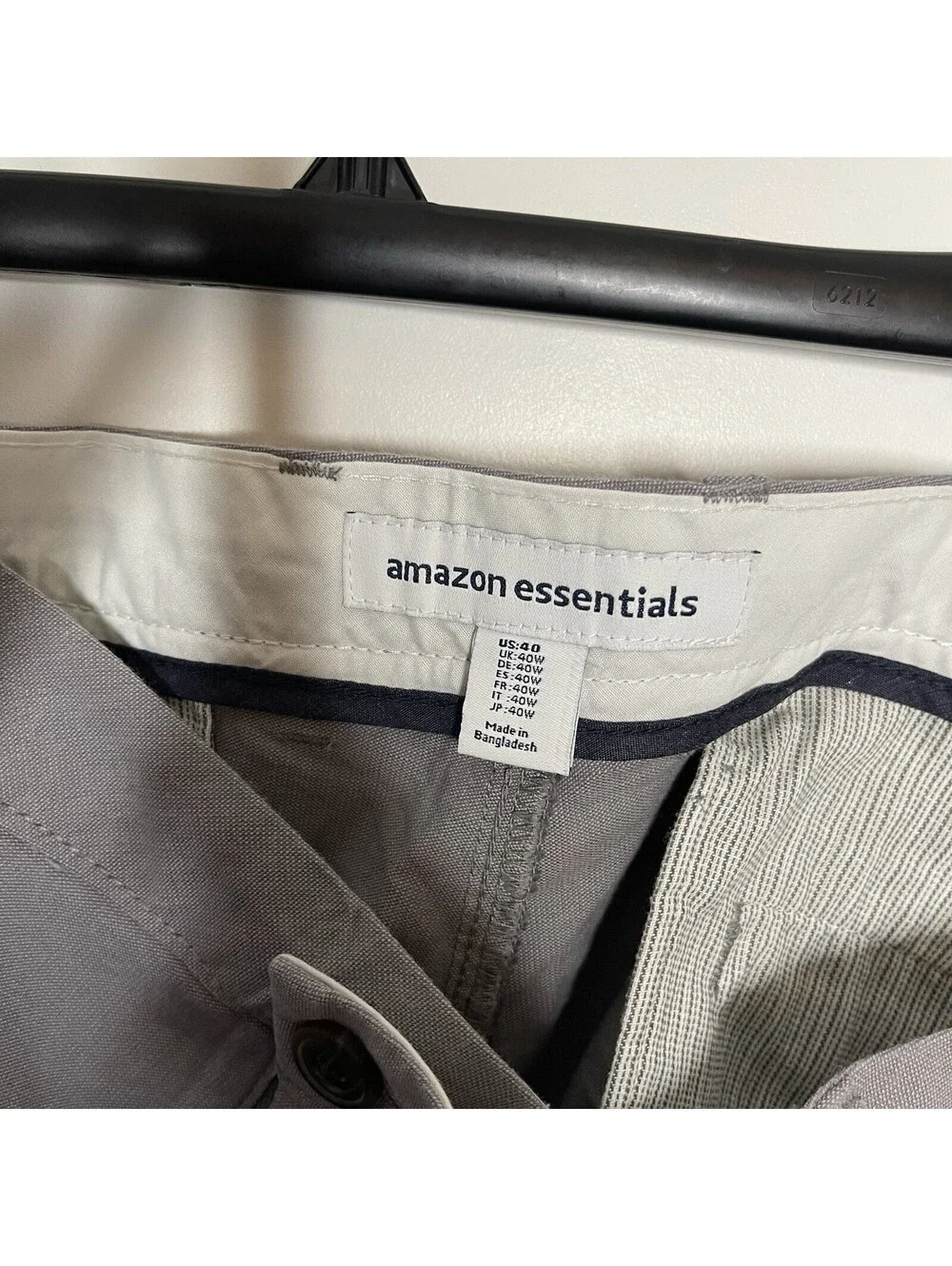 Amazon Essentials Men's Gray Cotton Chino Shorts Flat Front Button Pockets - 40